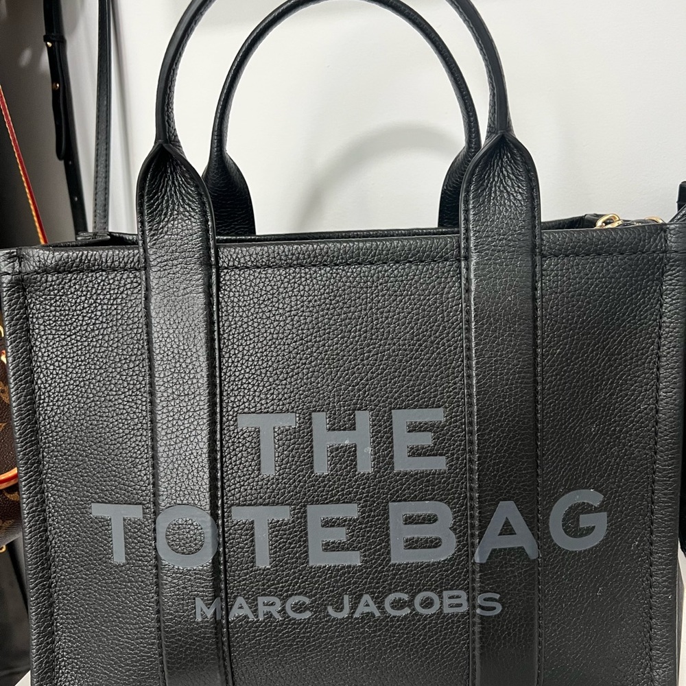 Marc Jacobs The Tote Bag